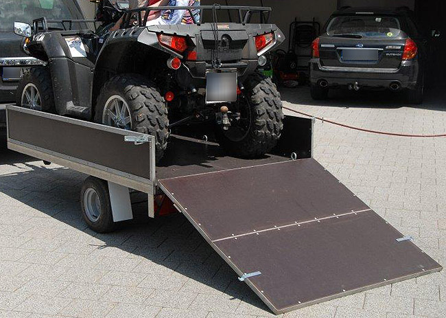 ATV-Anhänger gebremst und Quadanhänger, kleine Anhänger gebremst, ATV,  Edelstahl-Anhänger, ATVAnhänger, zeustec, Zeus-Tec, ZEUSTEC, Hänger,  Quadhänger, jetskitrailer, boottrailer, Quad, Quat, Quard, Quards, WM-Cars,  PKW KFZ Ankauf Quads Verkauf aller Fahr